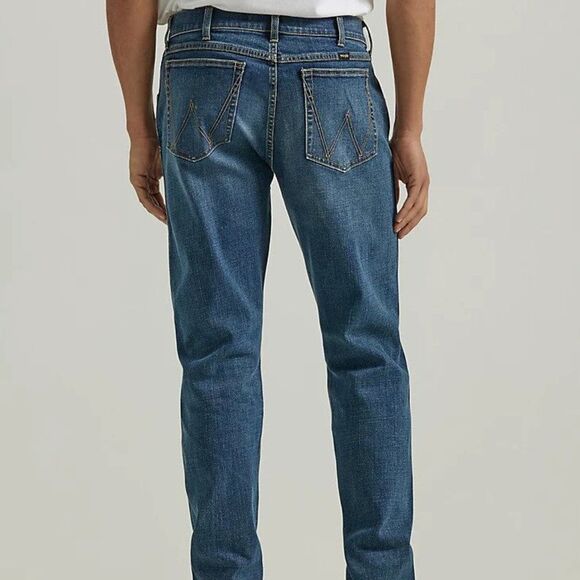 Wrangler Men's Slim Straight Fit Jean - Picture 3 of 4